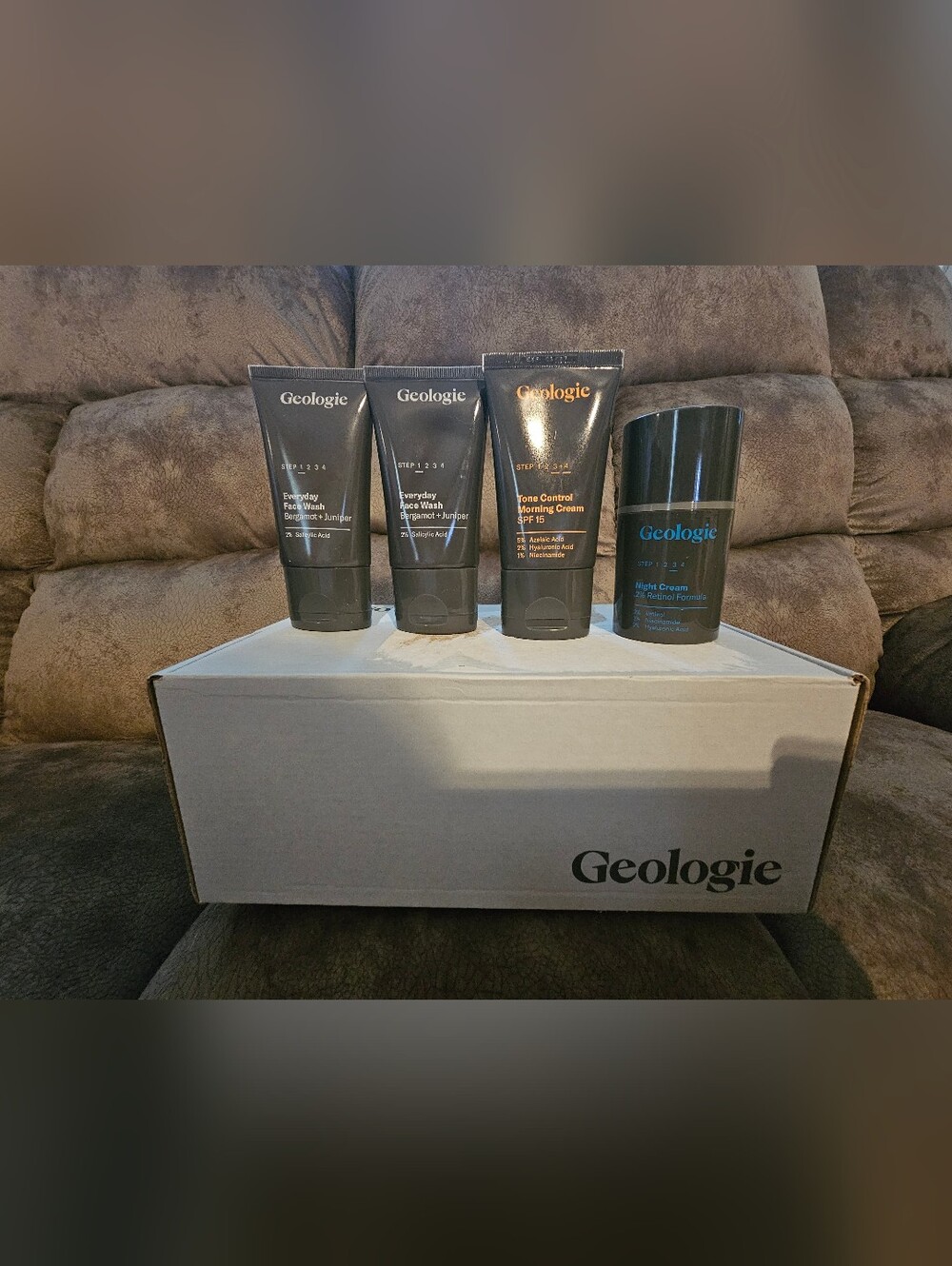 Geologie Men’s Daily Cleanser & Moisturizer Set - Black